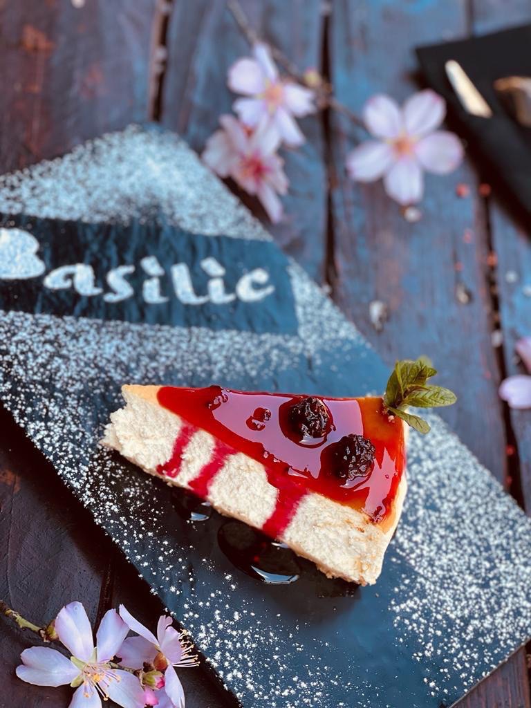 CHEESE CAKE