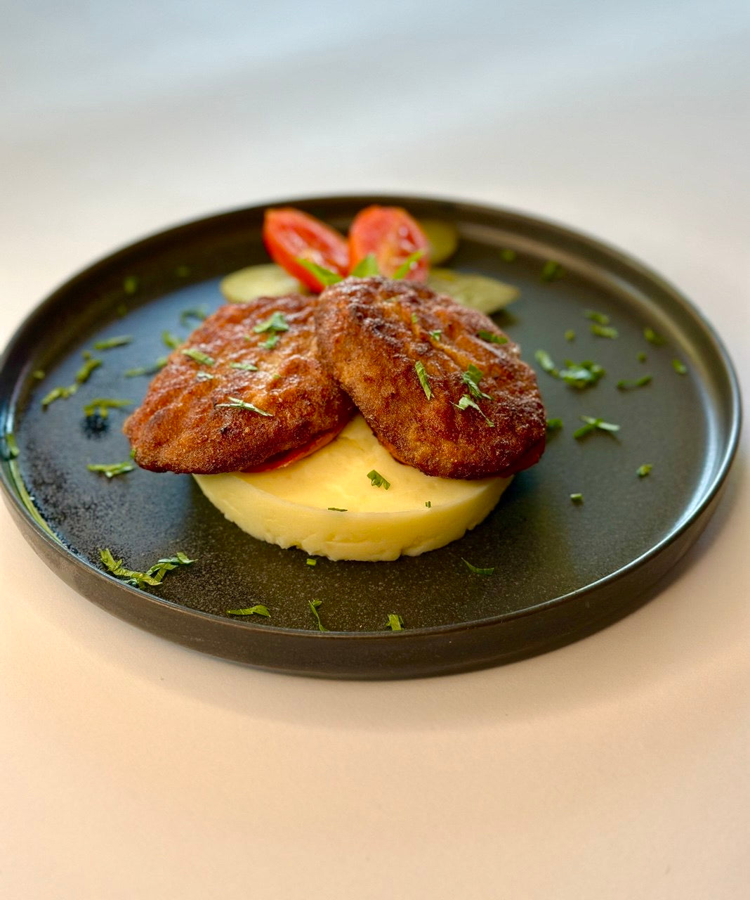 Cutlets With Mashed Potatoes